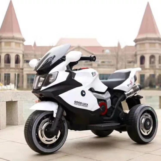 motocicleta electrica cu 2 motoare sezut din piele