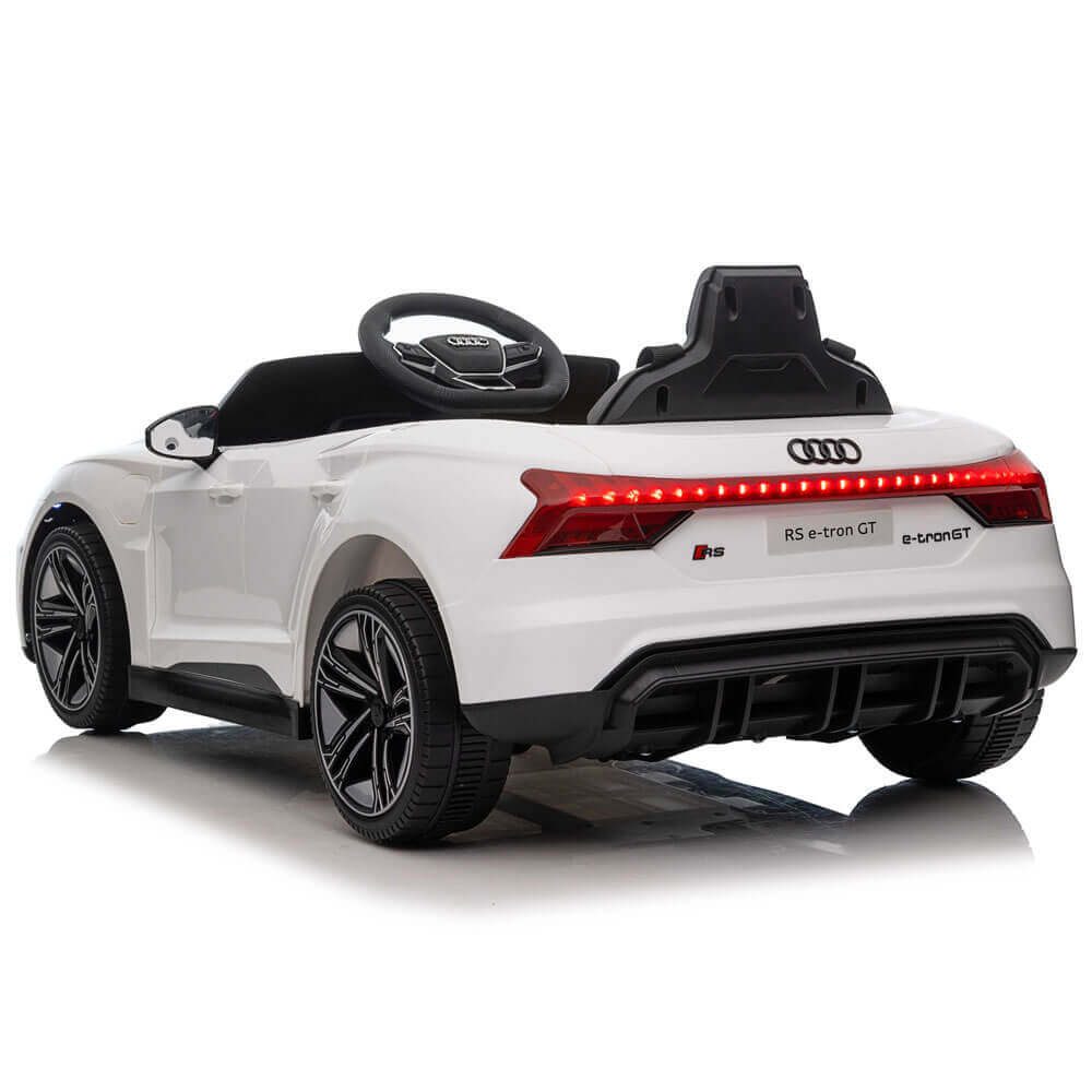 Masinuta electrica copii Audi RS e tron QLS 6888 alba cu telecomanda